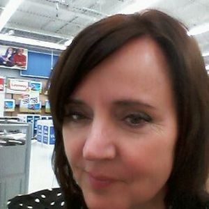 Meet your Posher, Debbie